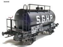 Exact-Train EX20598 - H0 - Einheitsbauart Leichtbau-Kesselwagen S.G.H.P. 24m3 Schwarz der SNCF; Ep. III